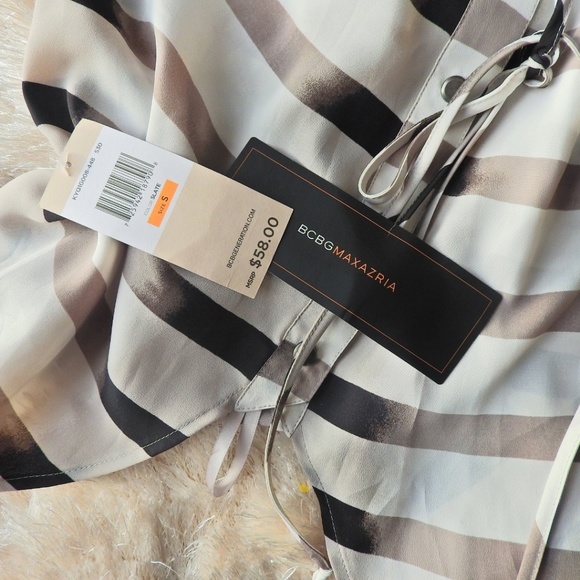 BCBG generation Black & grey halter tank top - Picture 5 of 5